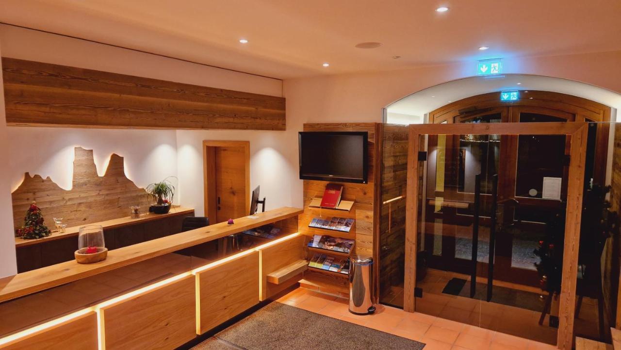 אנברג אים לאמרטל Sporthotel Dachstein West מראה חיצוני תמונה