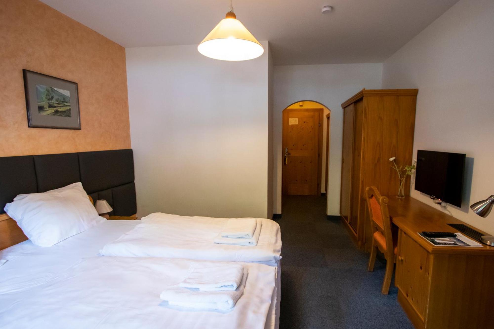 אנברג אים לאמרטל Sporthotel Dachstein West מראה חיצוני תמונה