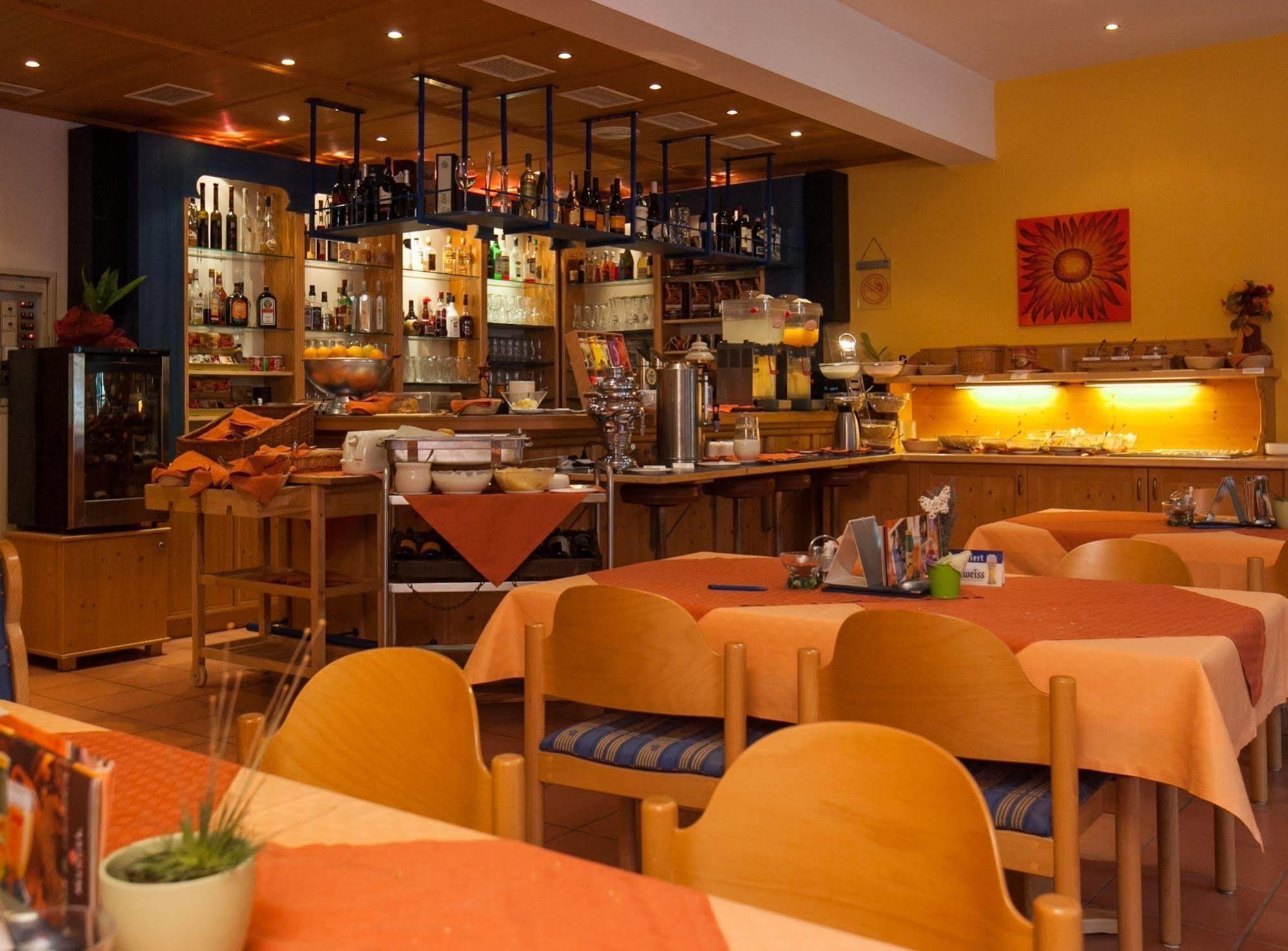 אנברג אים לאמרטל Sporthotel Dachstein West מראה חיצוני תמונה