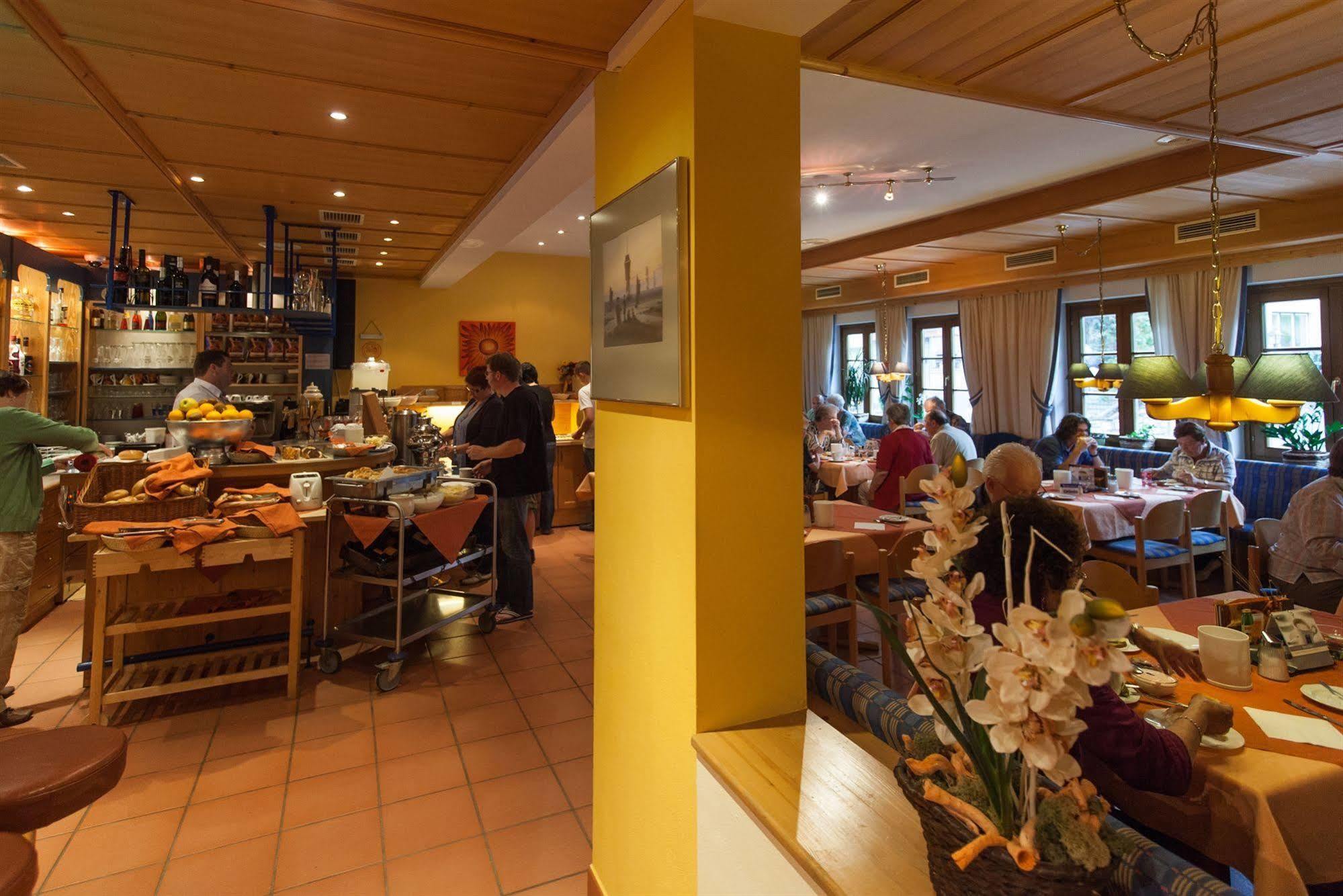 אנברג אים לאמרטל Sporthotel Dachstein West מראה חיצוני תמונה